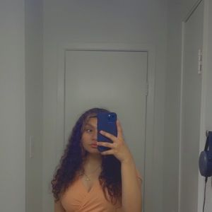 Meet your Posher, Reina